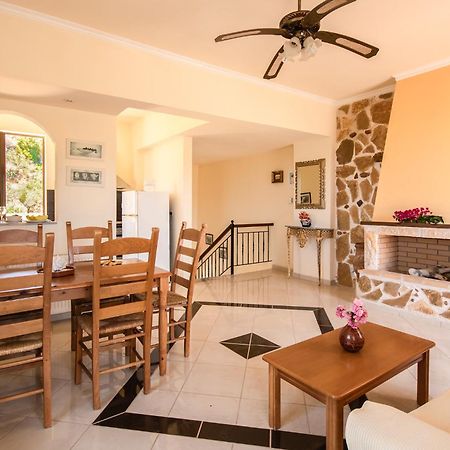 Villa Olive Farm Agia Marina Exterior foto