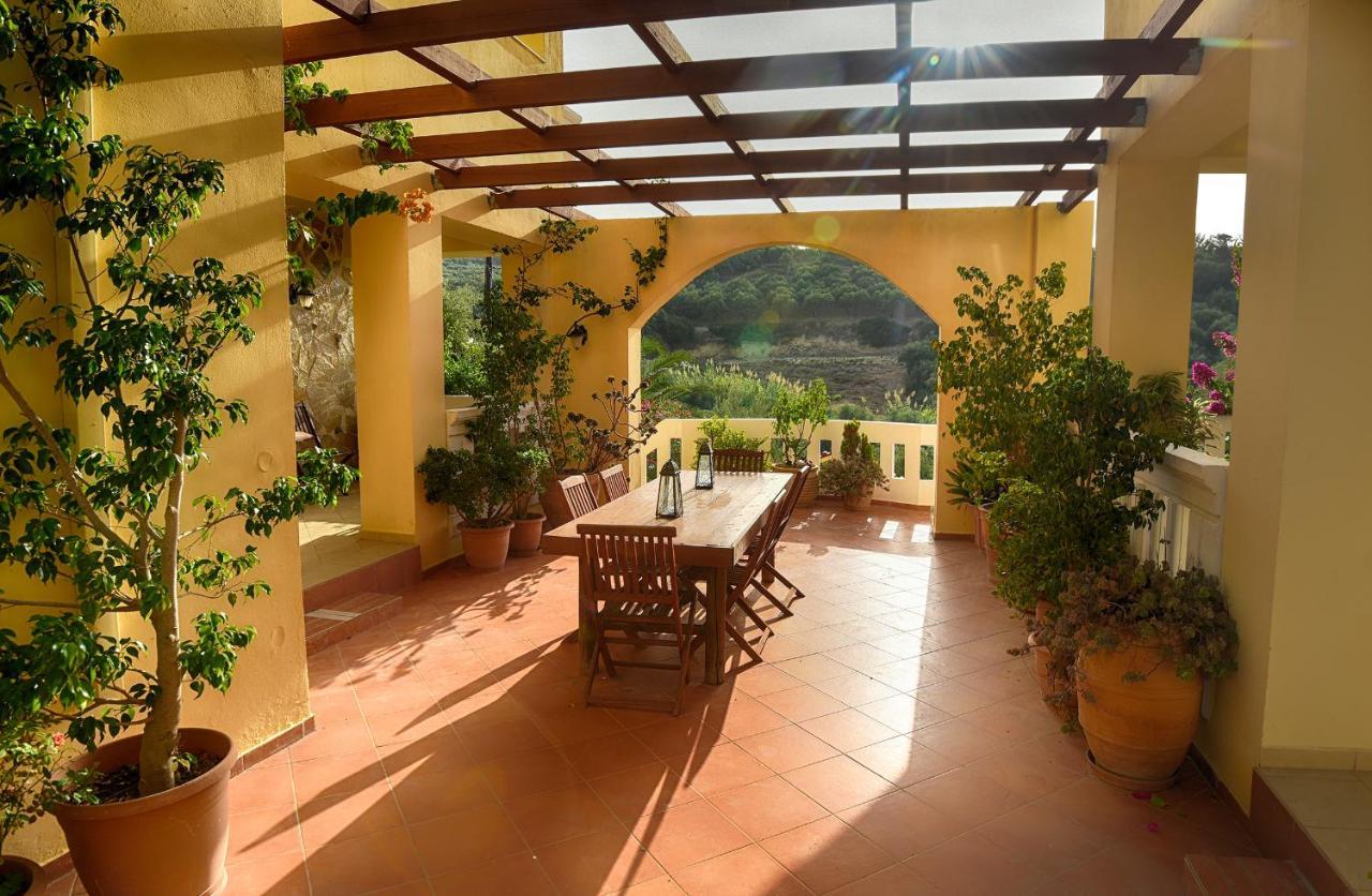 Villa Olive Farm Agia Marina Exterior foto